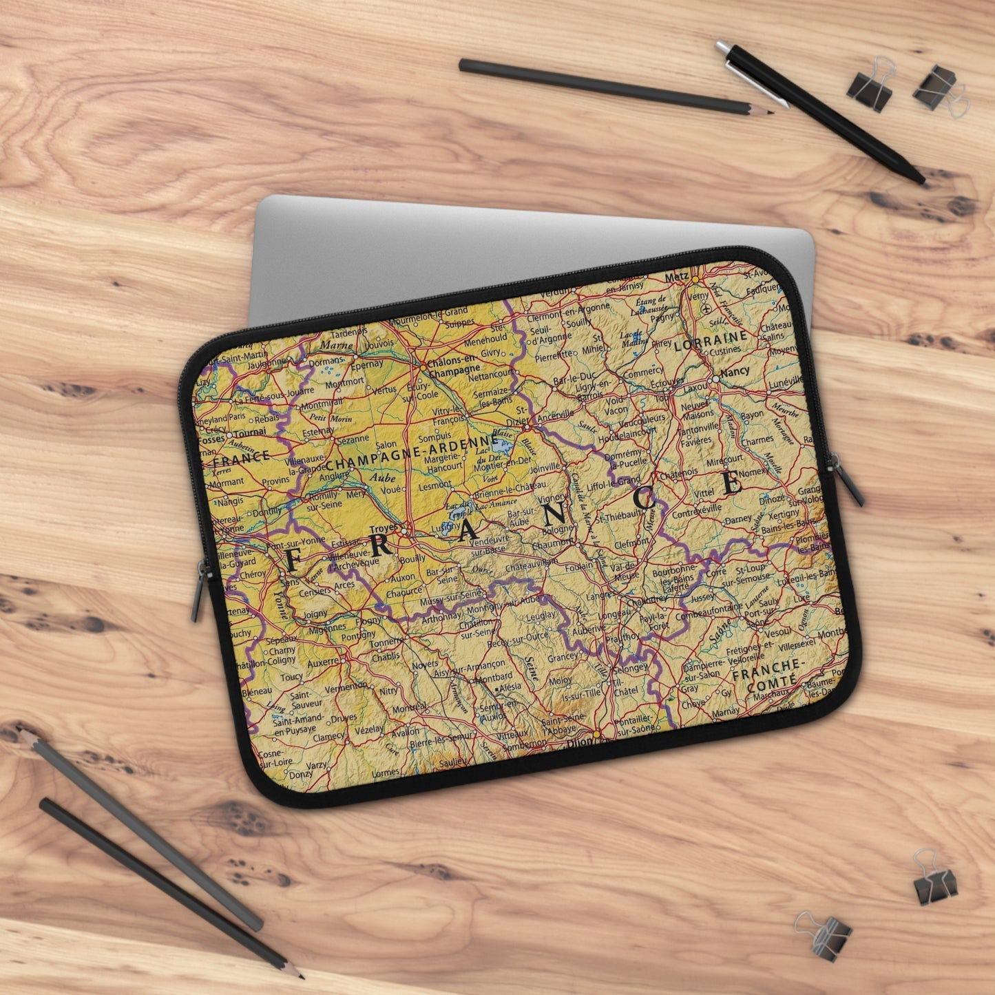 Hoes voor laptop en Ipad met Design van Frankrijk kaart