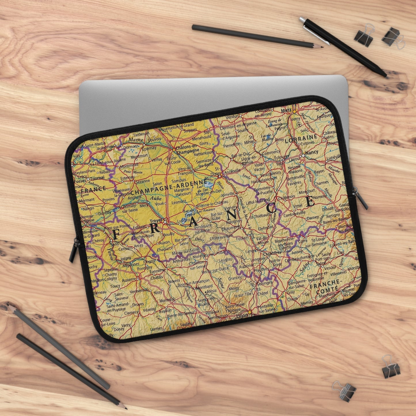 Hoes voor laptop en Ipad met Design van Frankrijk kaart