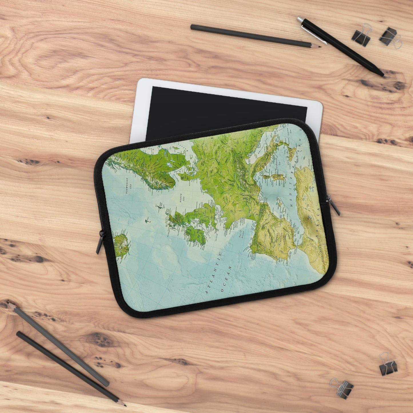 Hoes voor laptop en Ipad wereldkaart