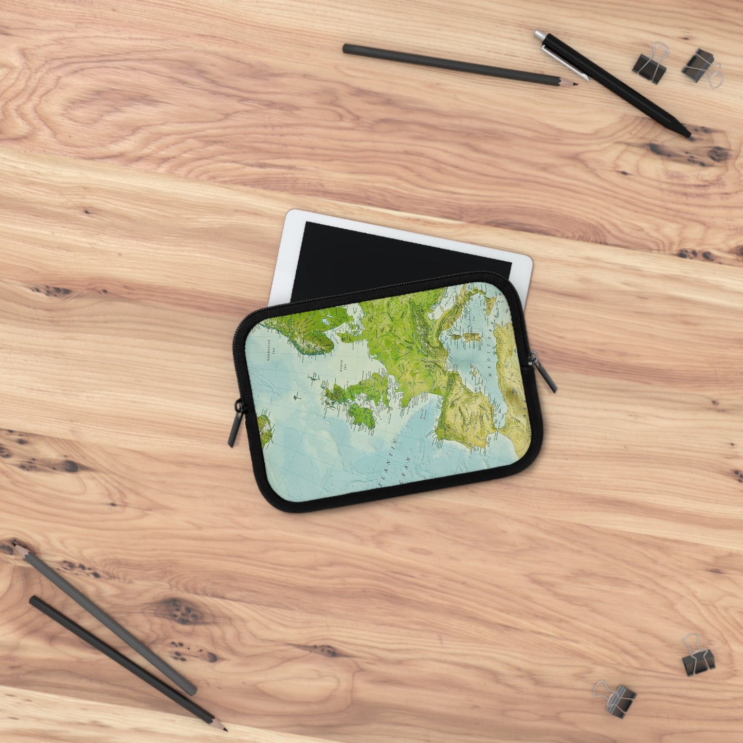 Hoes voor laptop en Ipad wereldkaart